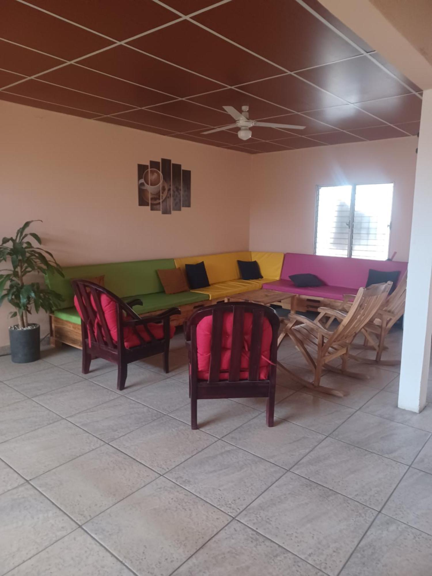 La Dolce Vita Francophone Esteli Luaran gambar